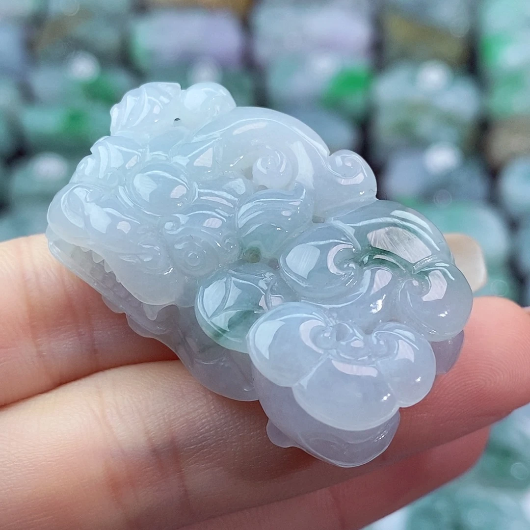 颈饰未镶嵌翡翠天然