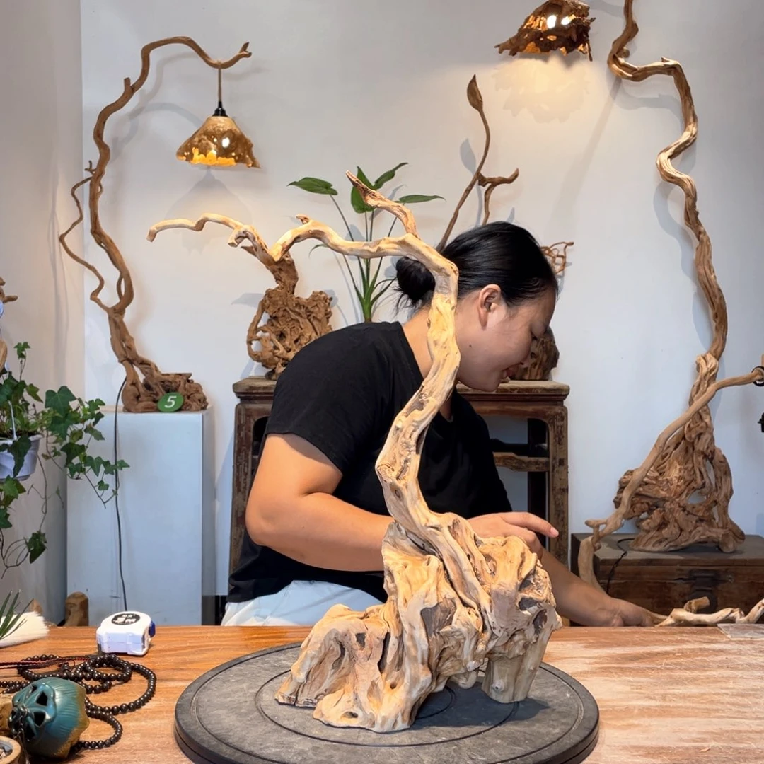 锐***天然根雕陶制艺术品