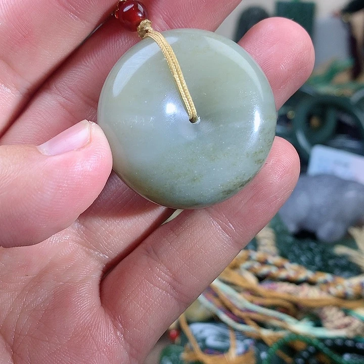 未镶嵌和田玉挂件