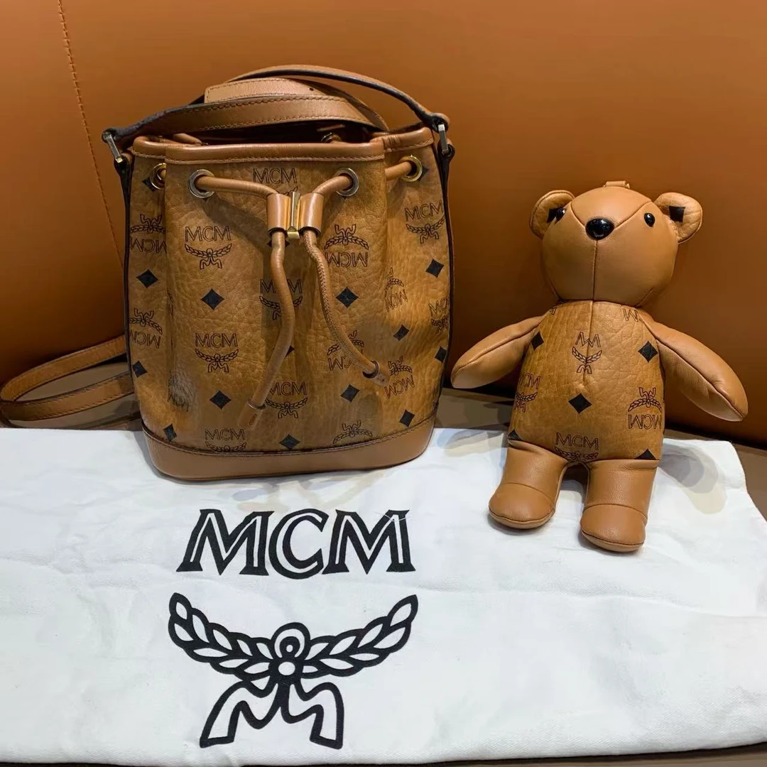 95新 MCM MCM动物系列小熊水桶包