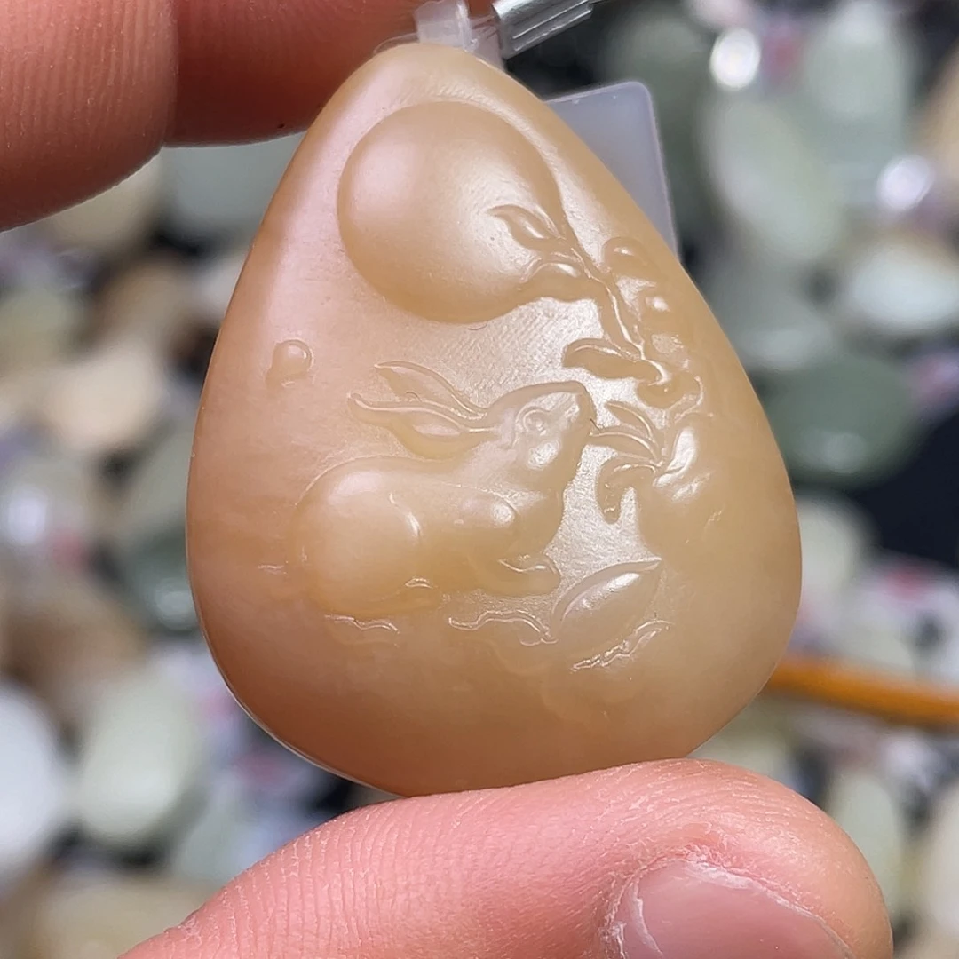和田玉（糖玉）未镶嵌吊坠(不含链)吊坠