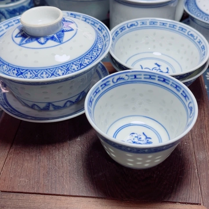 兰花盖碗。兰花二缸中3个。兰花小茶碗2个蔷**神