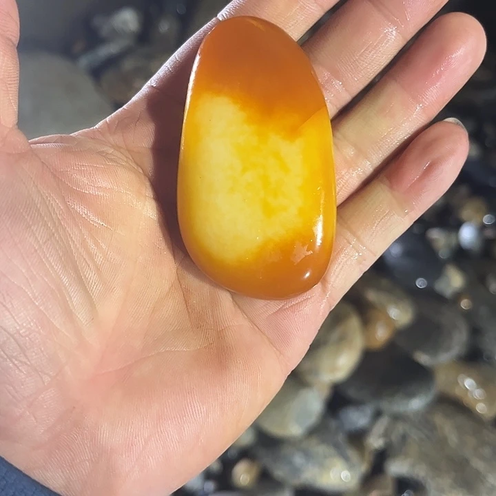 未镶嵌和田玉(糖玉)挂件