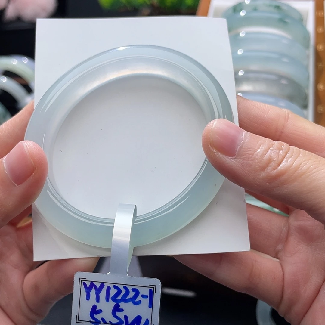 翡翠未镶嵌手镯55贵妃白冰