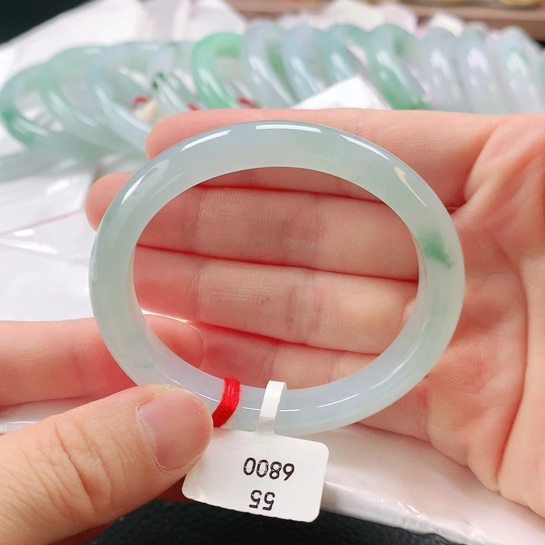 翡翠未镶嵌手镯缅甸A货翡翠手镯贵妃