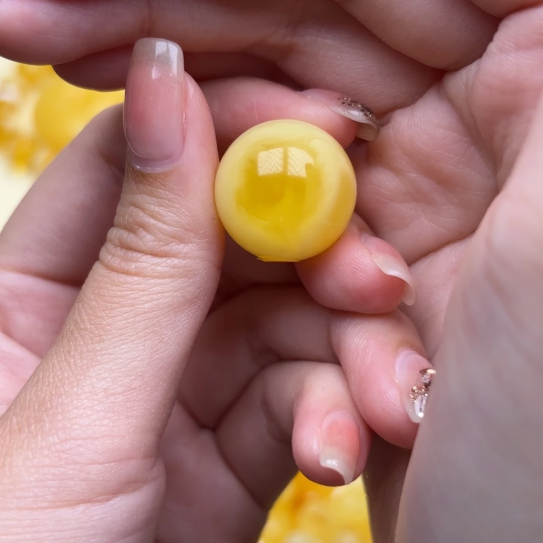 琥珀未镶嵌裸石19号