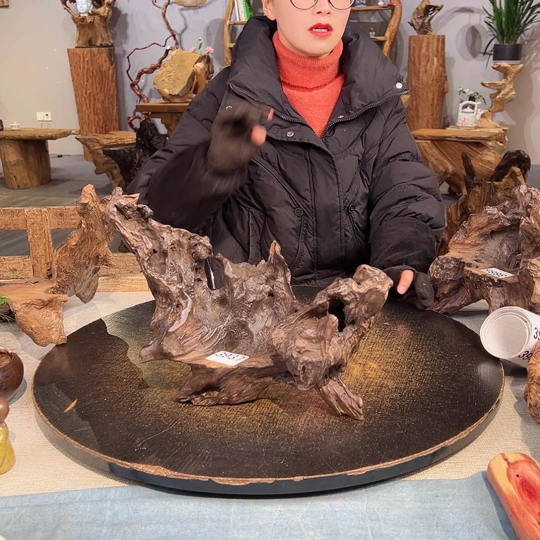 木青*3937 jghggvhvvvbh