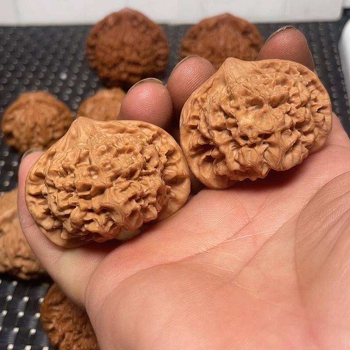 文玩核桃吊坠45夹板官帽