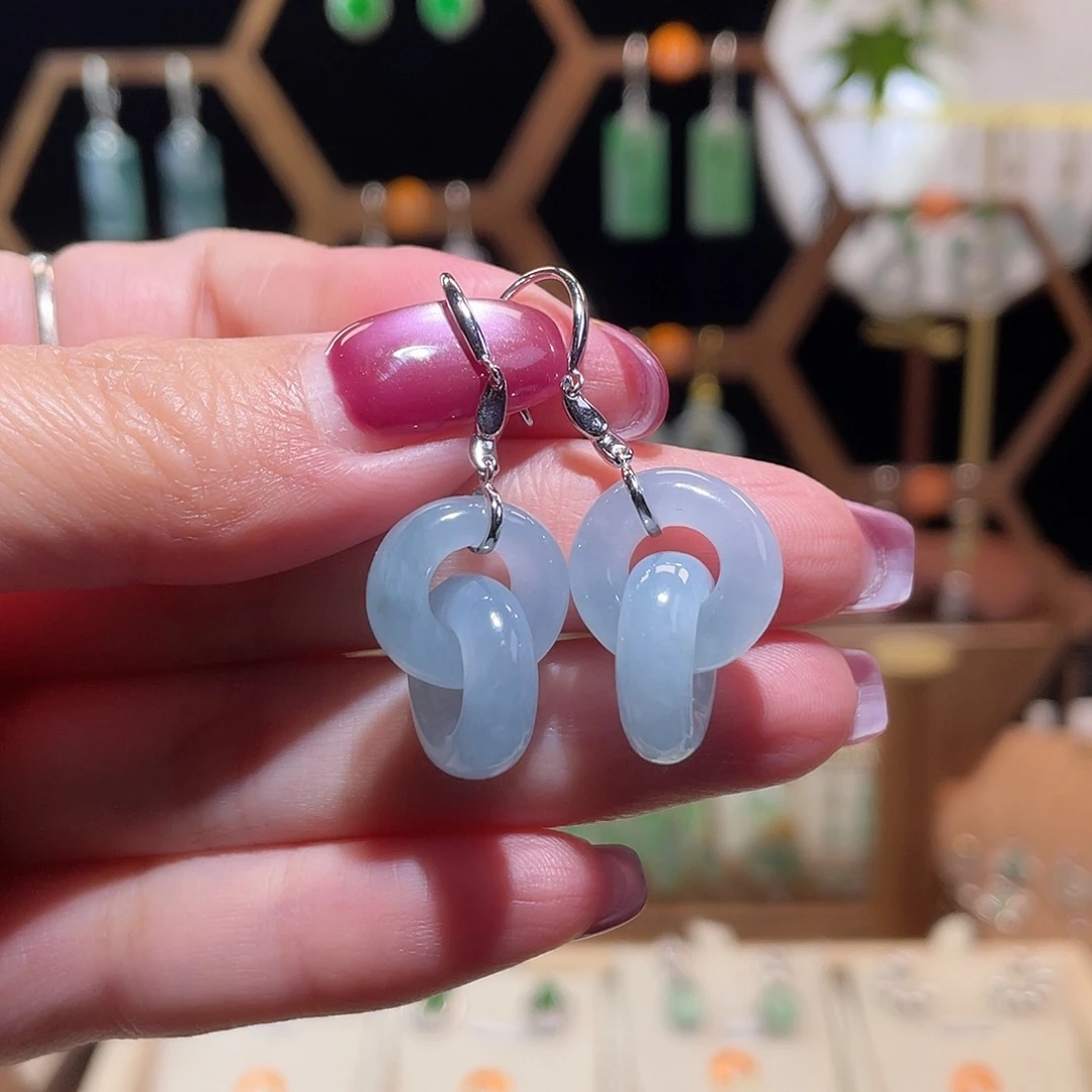 翡翠18K金镶嵌耳饰