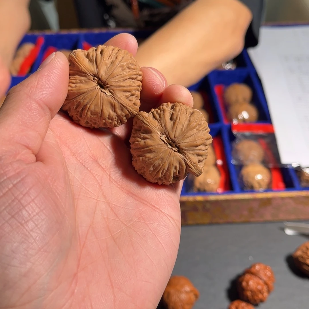 文玩核桃把件968号40mm左右铁锤