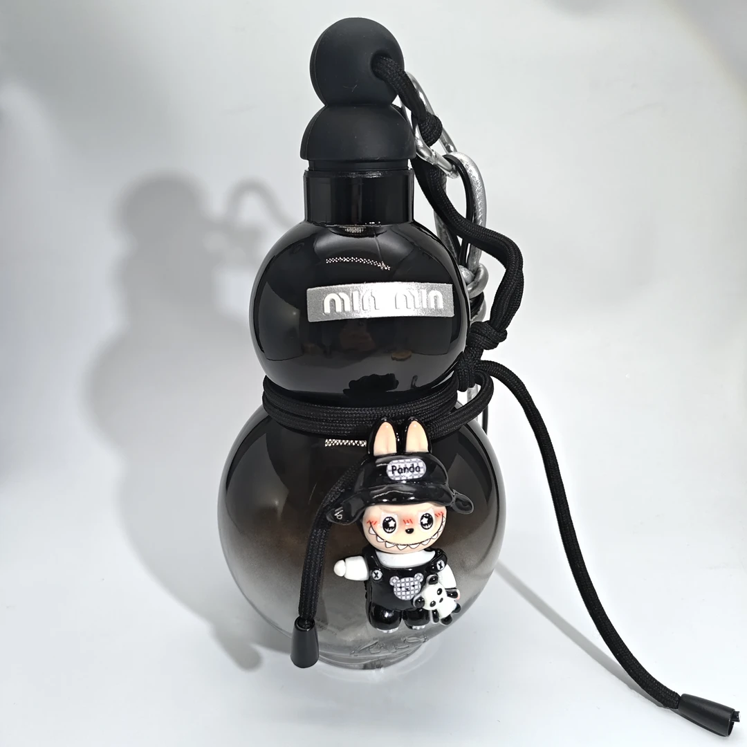 06696甜酷高级时尚字母拉加黑葫芦水壶