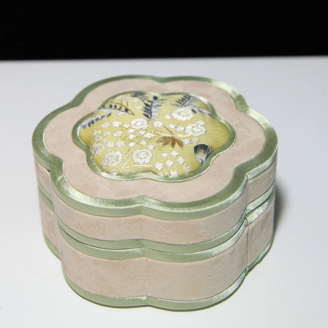 首饰盒/箱 手工刺绣复古精致耳钉国风首饰盒饰品盒盒子创意