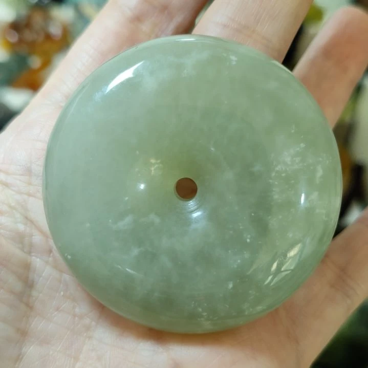 岫玉未镶嵌平安扣