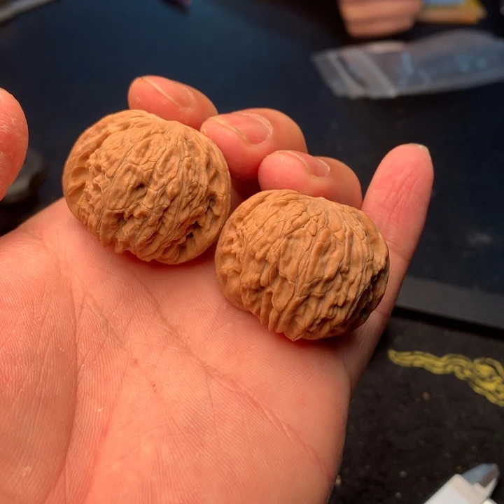 文玩核桃把件39号37磨盘全品