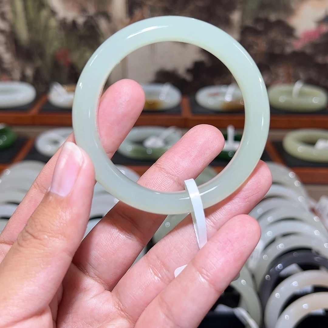 和田玉手镯未镶嵌高冰晴水手镯52+