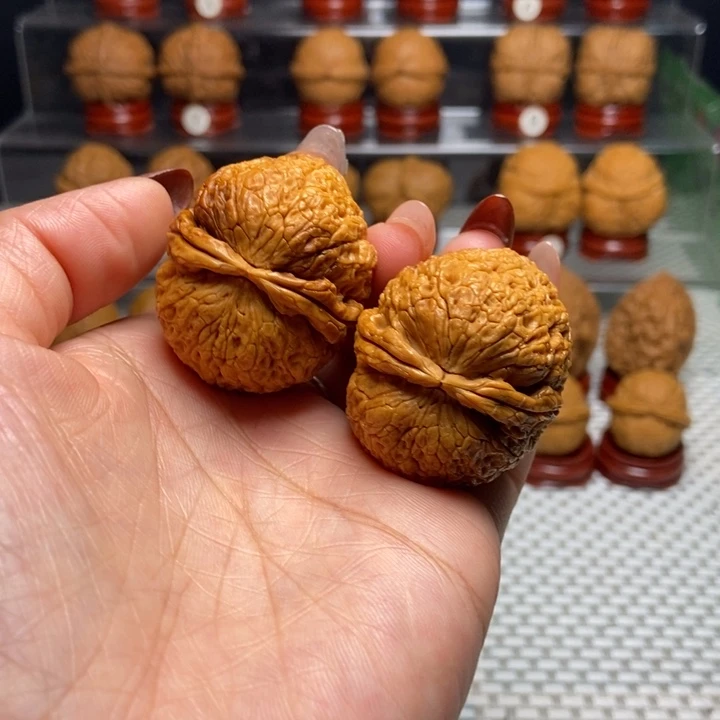 文玩核桃把件15铁将军