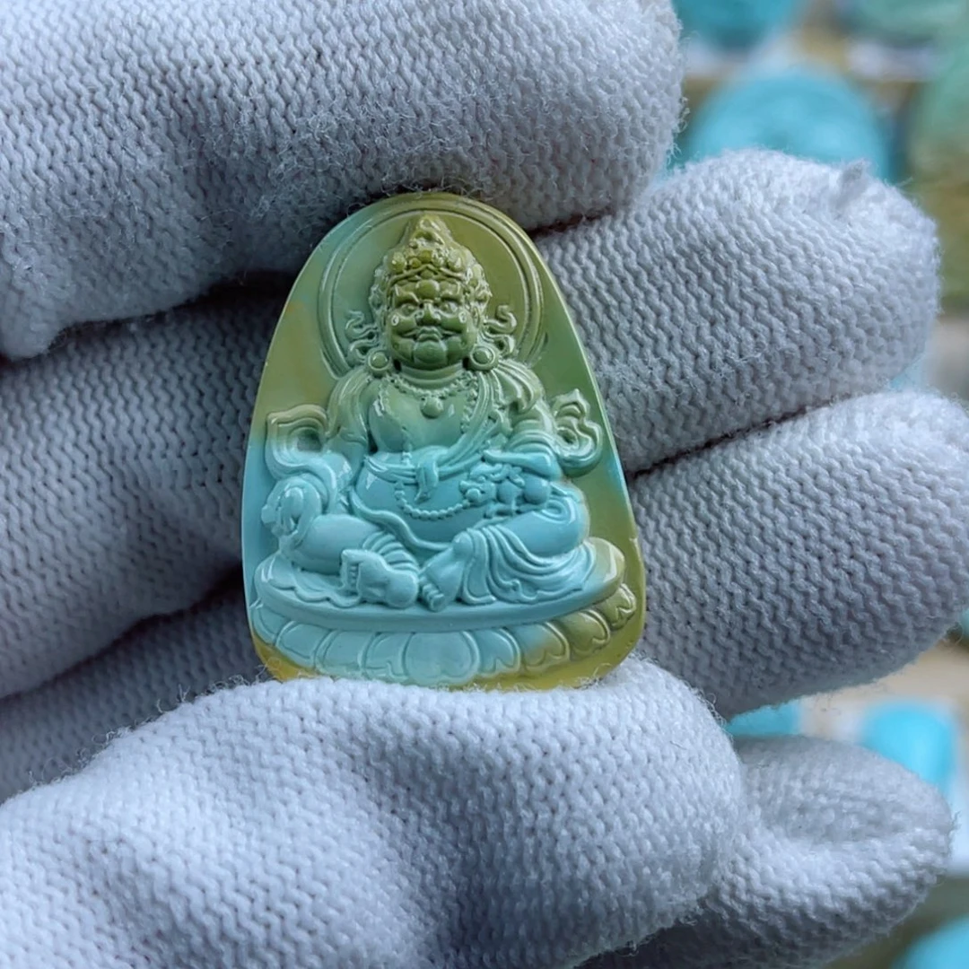 绿松石未镶嵌珠宝奇石