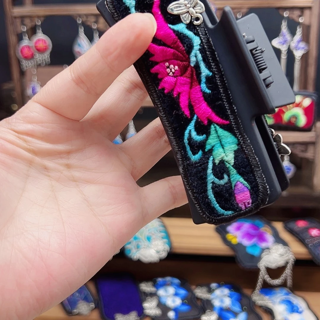 窝***鸭织绣手工刺绣工艺品