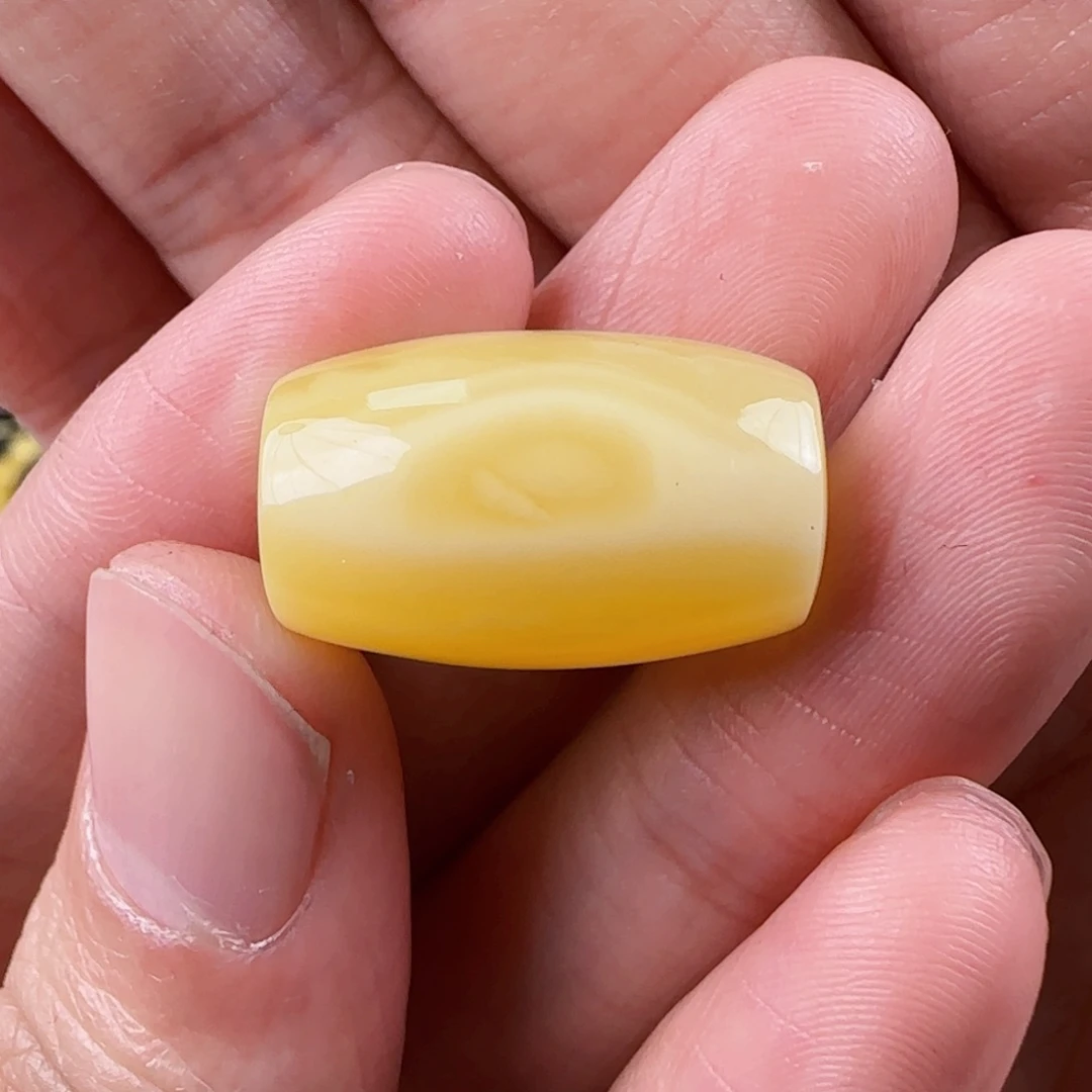 琥珀裸石未镶嵌璐*哈蜜蜡