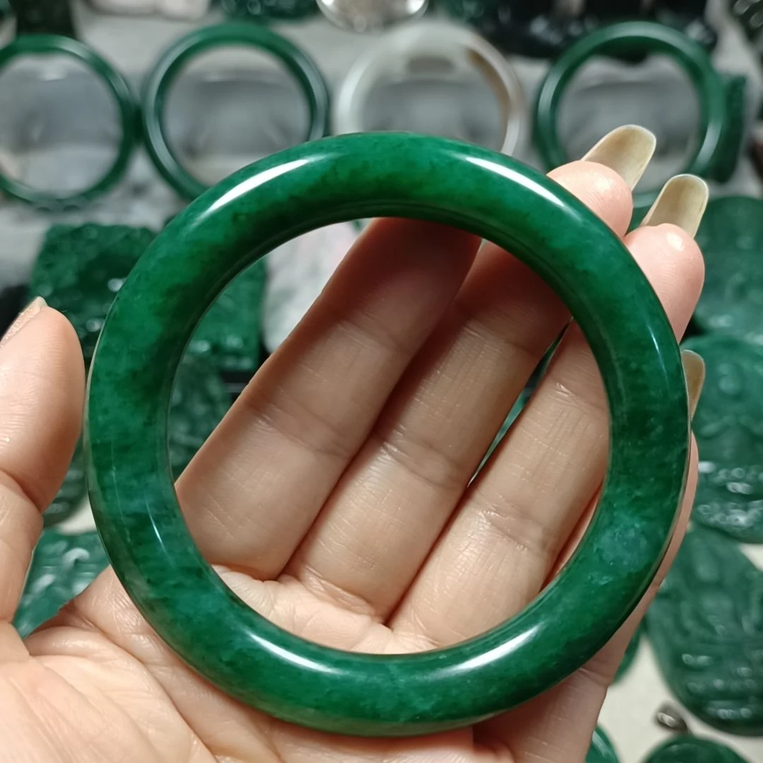 独山玉未镶嵌手镯56