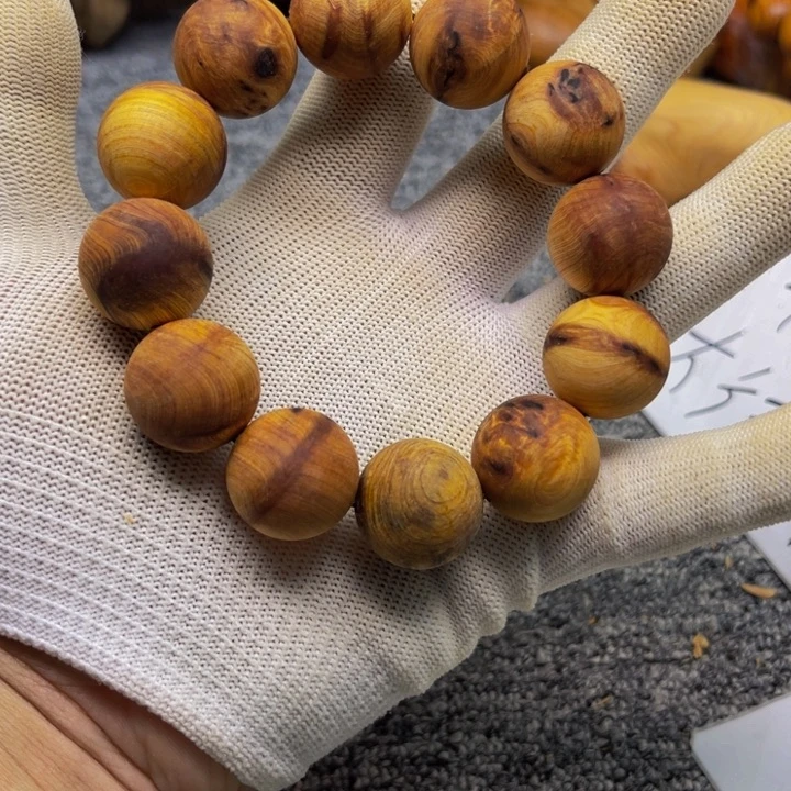 柏木（崖柏）瑕疵79