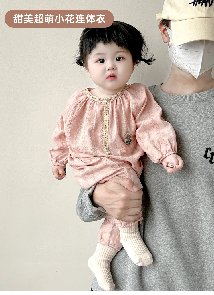 女宝宝北欧风连体衣秋季婴儿衣服甜美小公主宽松洋气早秋长袖哈衣