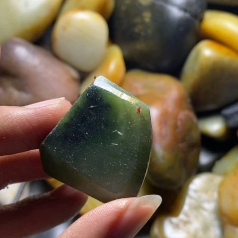 未镶嵌和田玉（糖玉）挂件