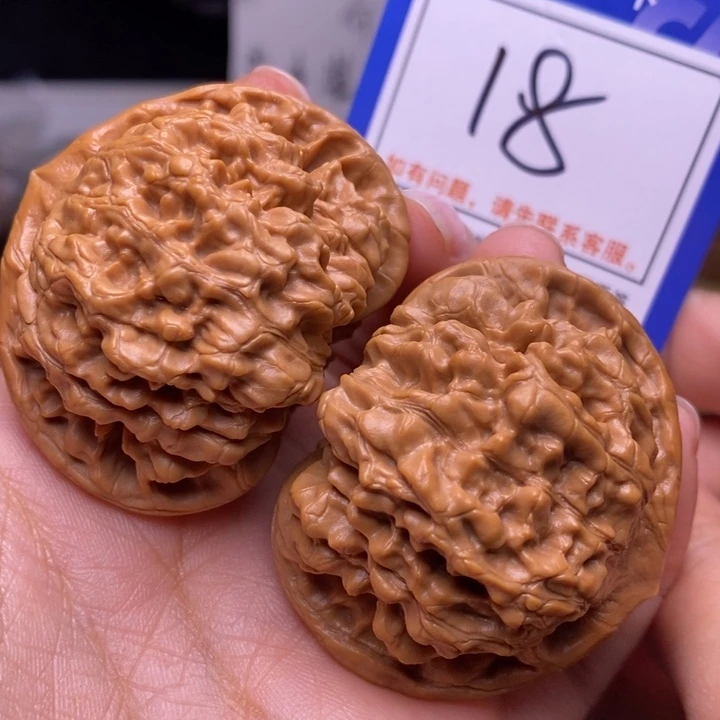 文玩核桃把件48官帽精对18