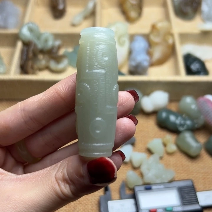 是***汪颈饰未镶嵌和田玉