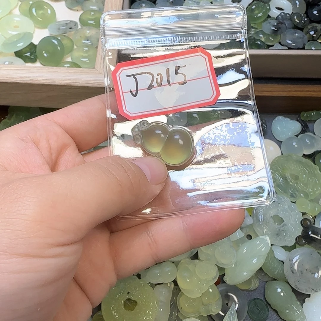 蛇纹石玉颈饰未镶嵌2*