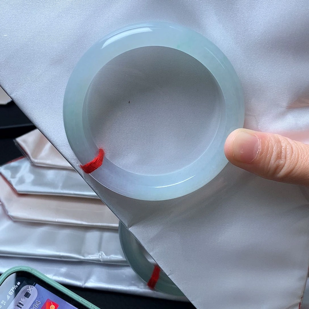 翡翠手镯未镶嵌正圈57