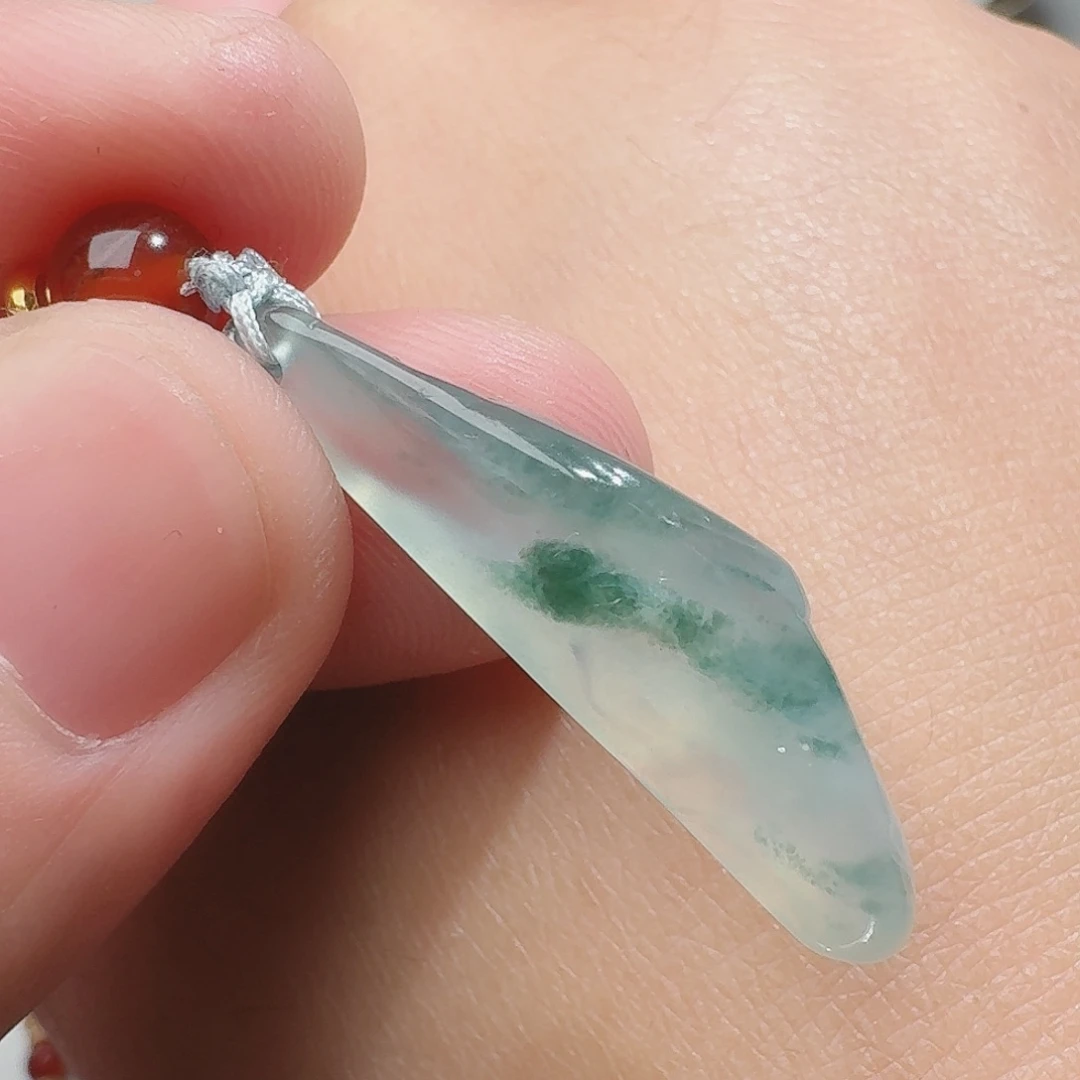 翡翠颈饰未镶嵌天然缅甸翡翠A货随形吊坠