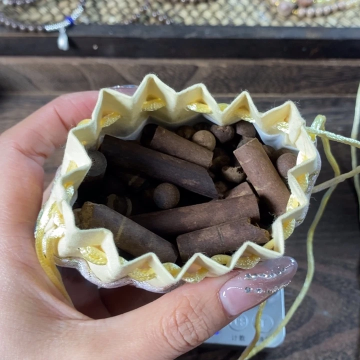 泥塑人参养元香碎料香包约50克