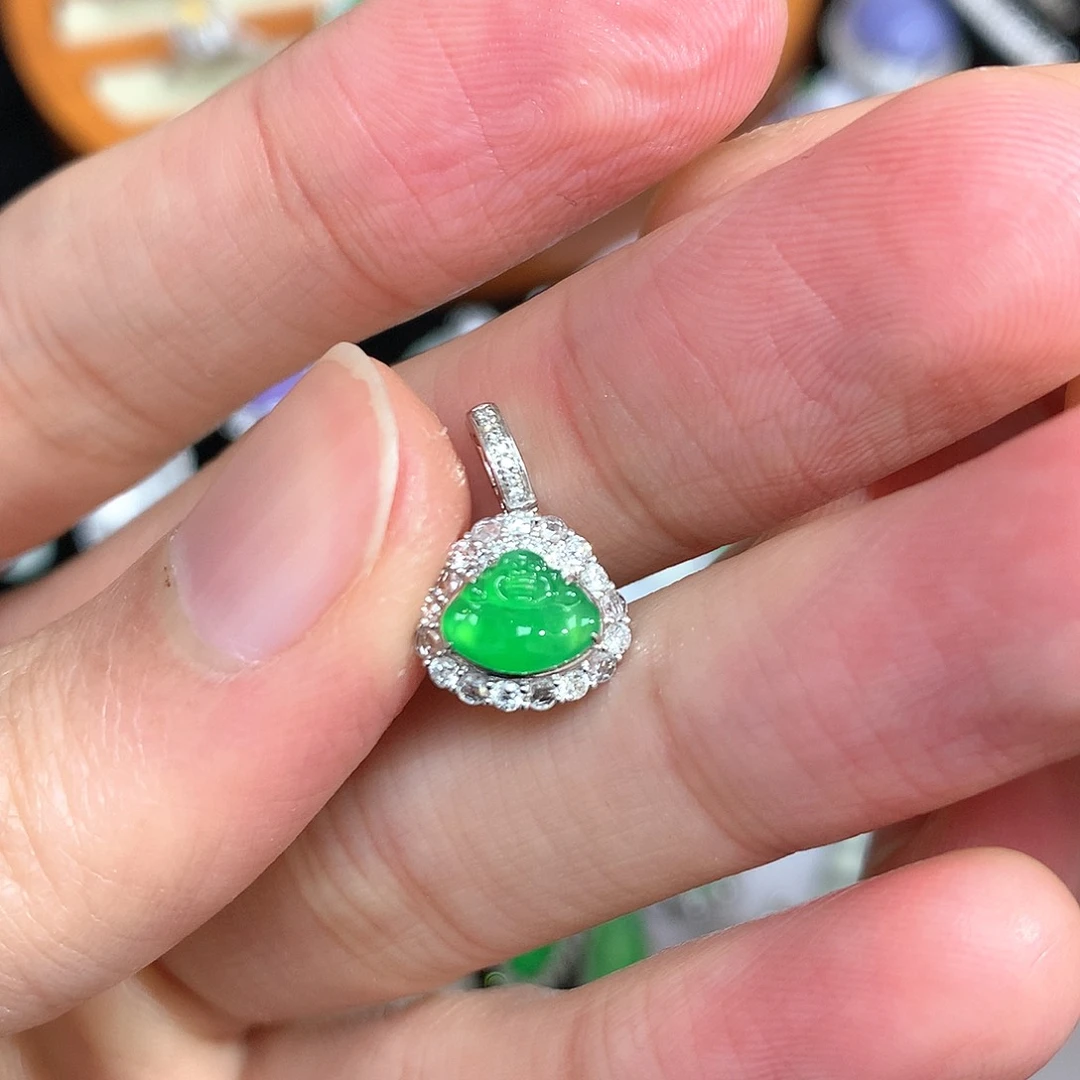 翡翠吊坠(不含链)18K金镶嵌