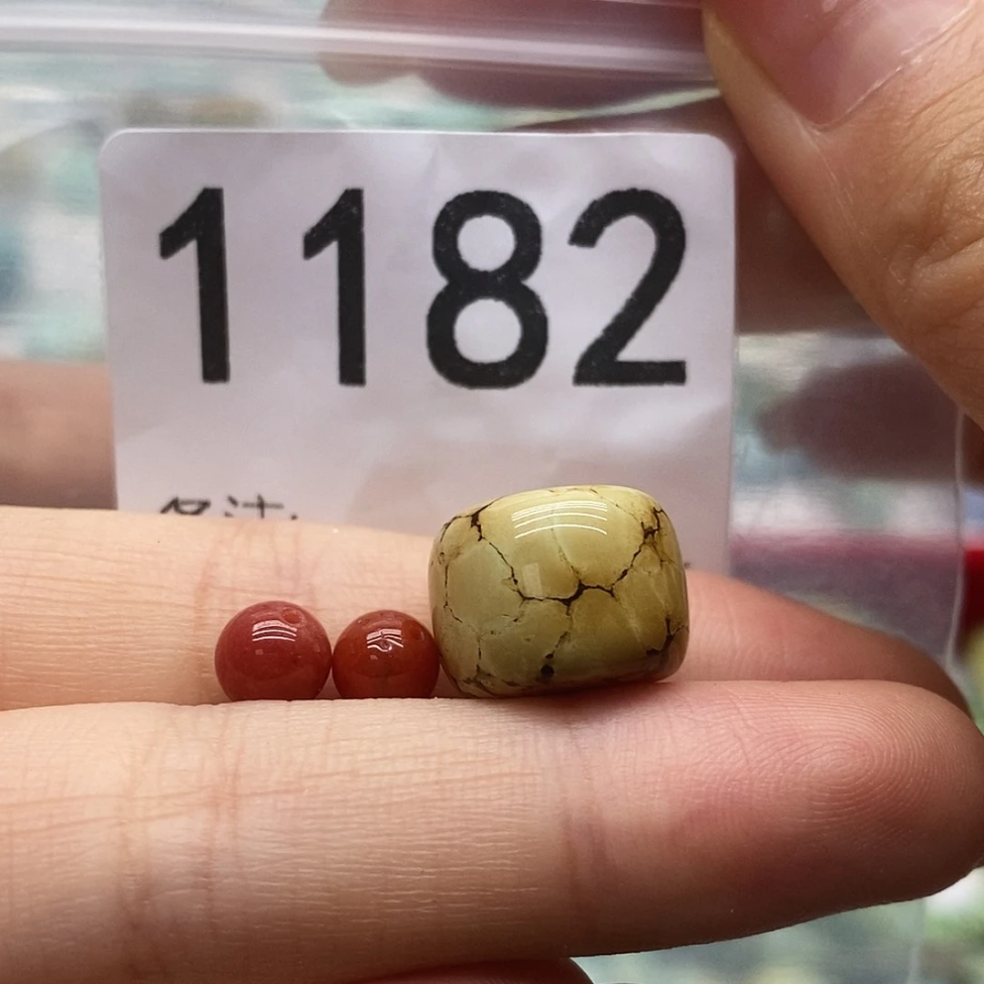 南红玛瑙未镶嵌颈饰