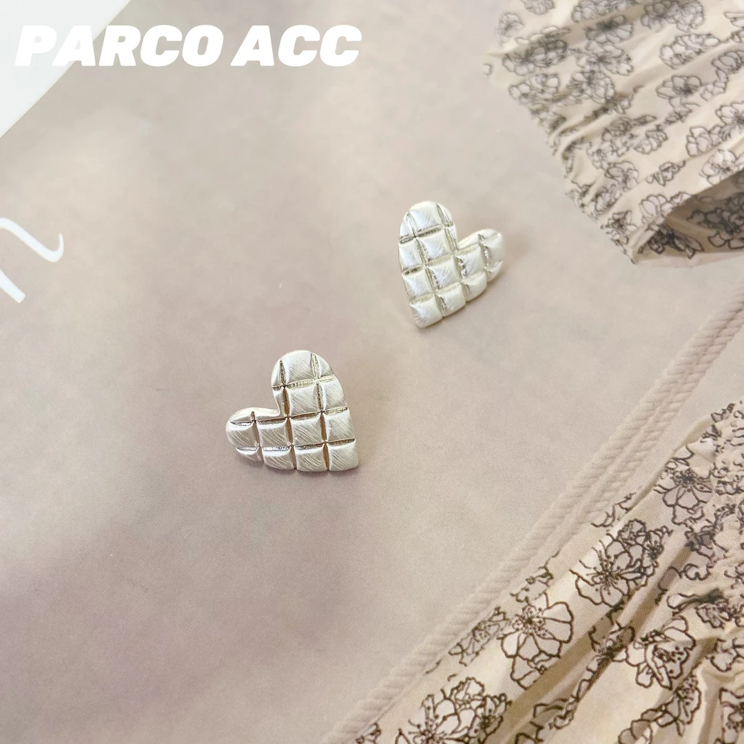 铜合金耳饰 E301 拉丝爱心华夫饼耳钉