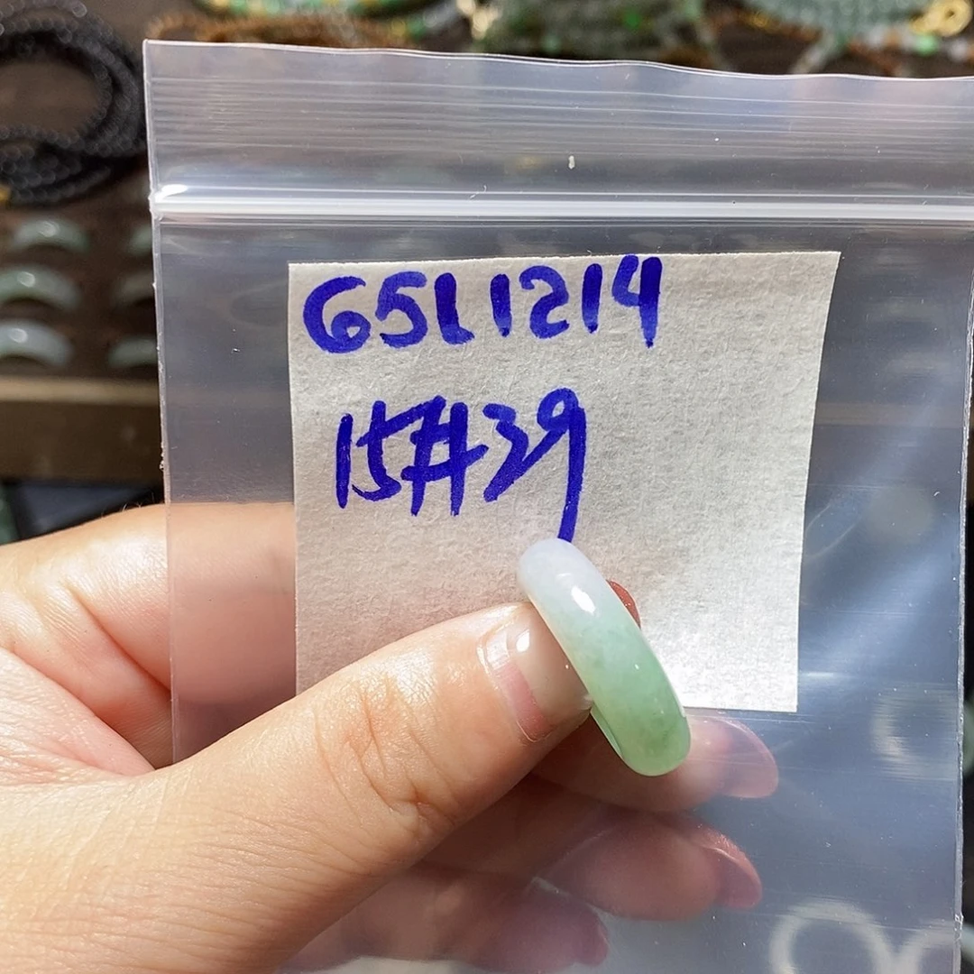 未镶嵌定制翡翠翡翠