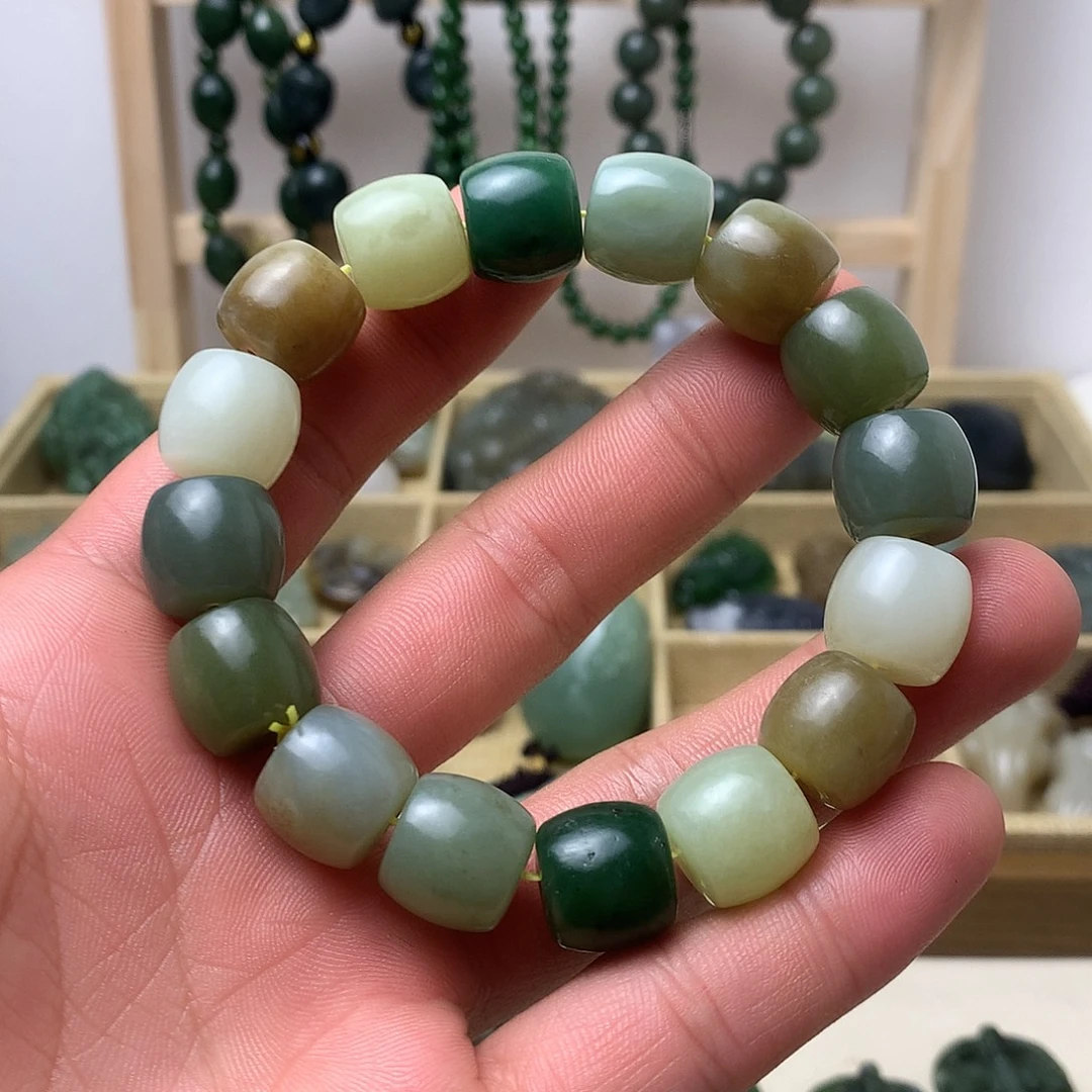 和田玉未镶嵌手串