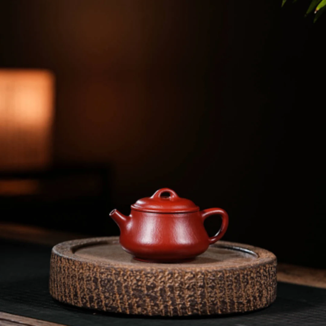 【小影瓢】 作者：吴敏 全手工制作 泥料：大红袍 容量：120CC