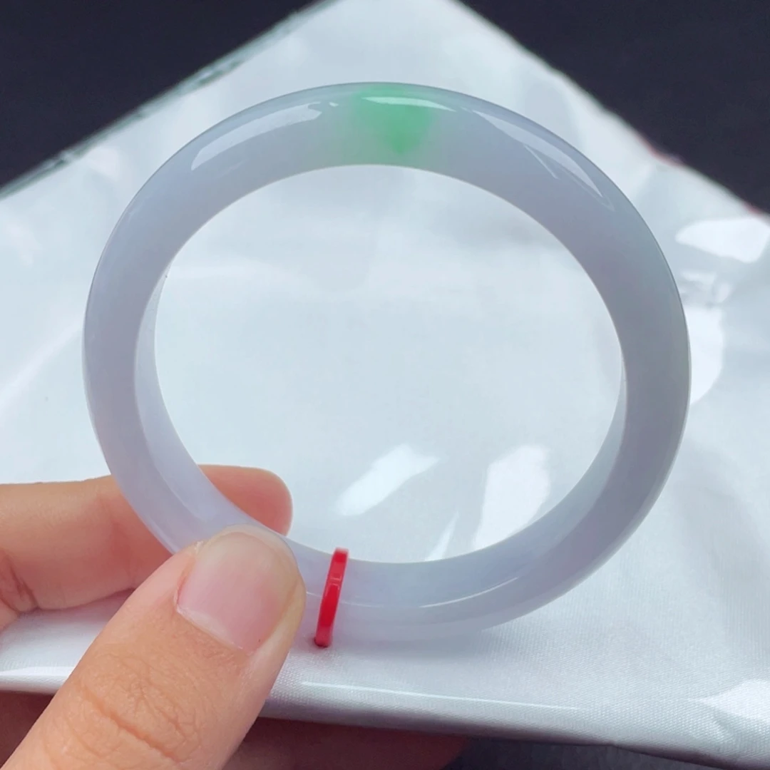 翡翠手镯未镶嵌正圈