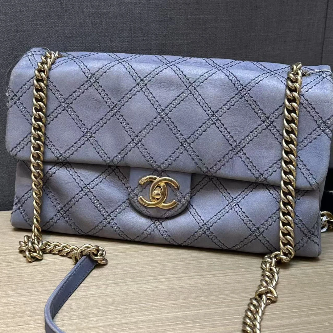 95新 Chanel/香奈儿 多多奢品 香奈儿外缝线斜挎包/98新包展
