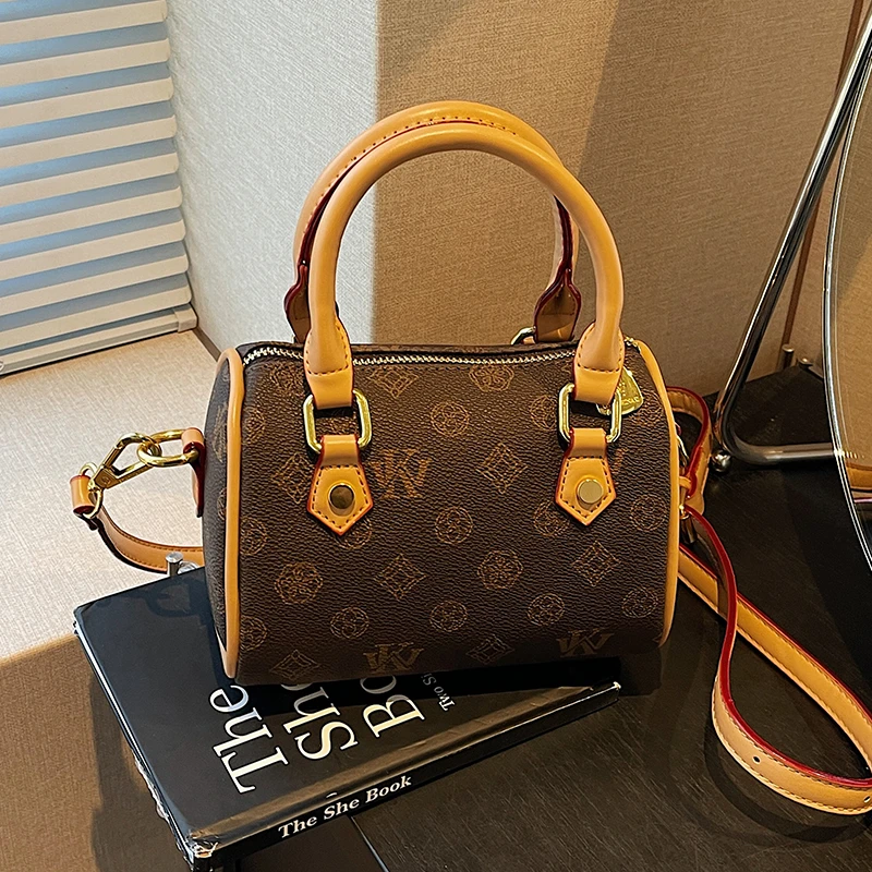 超火手提枕头包新款今年流行百搭复古波士顿包包高级感单肩斜挎包