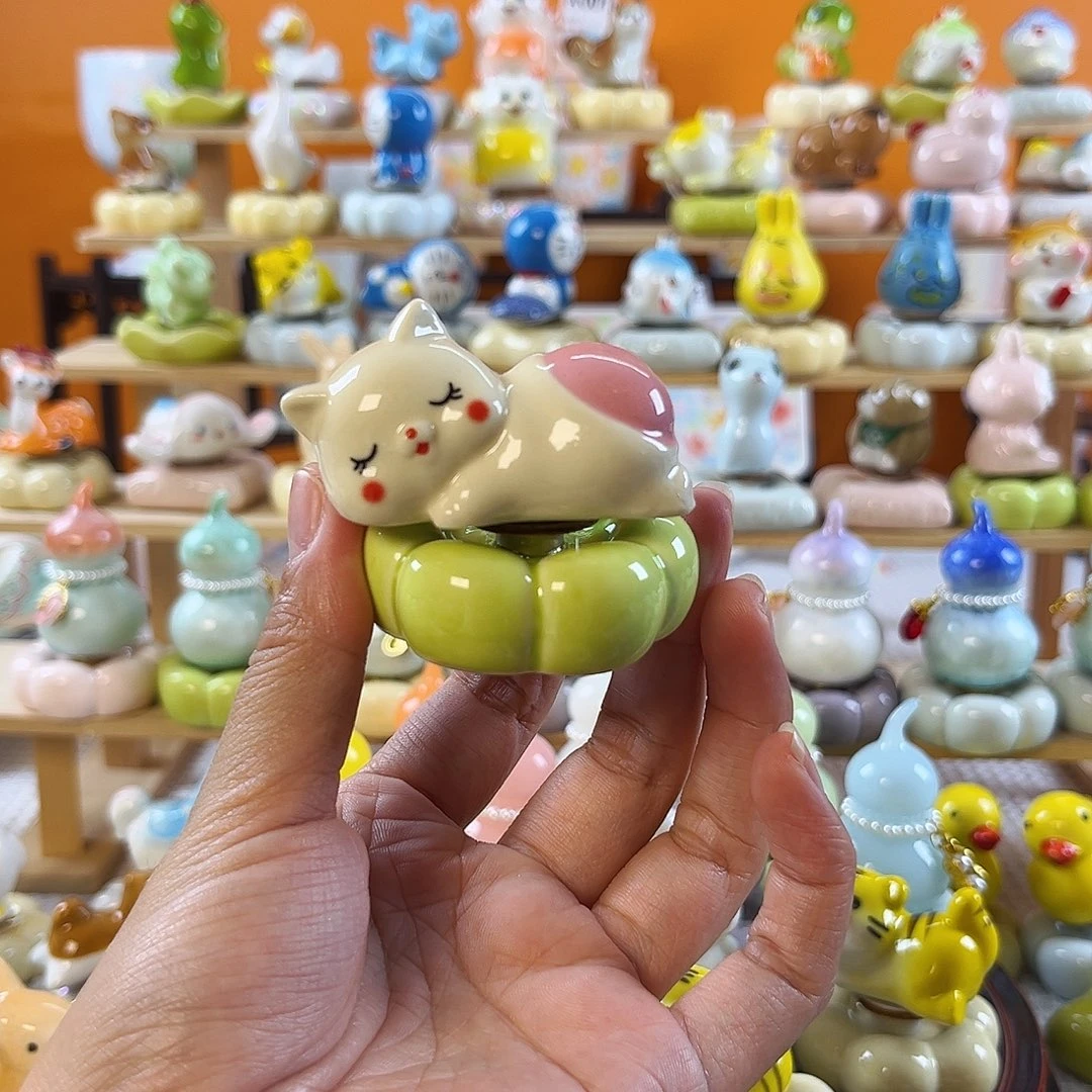 ****末手绘头戴一只蝴蝶飞向