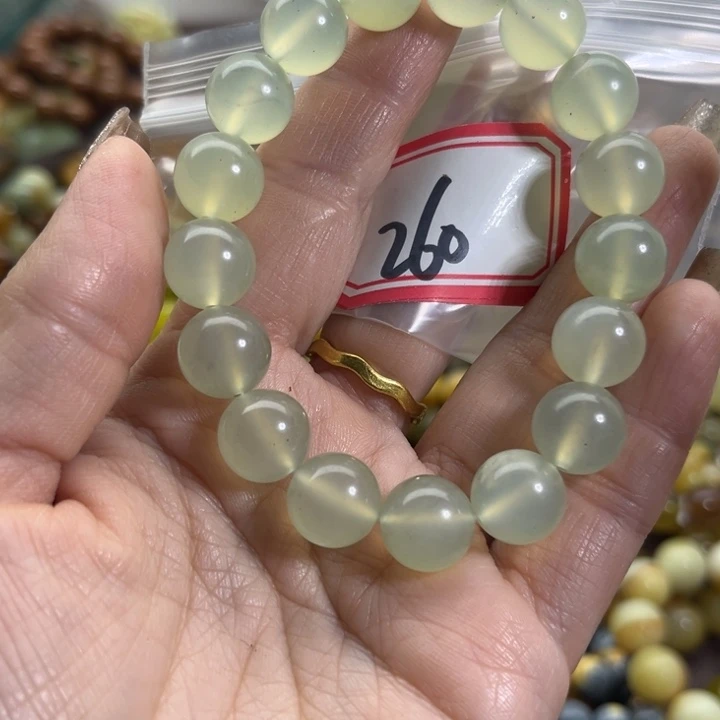 蛇纹石玉未镶嵌手链