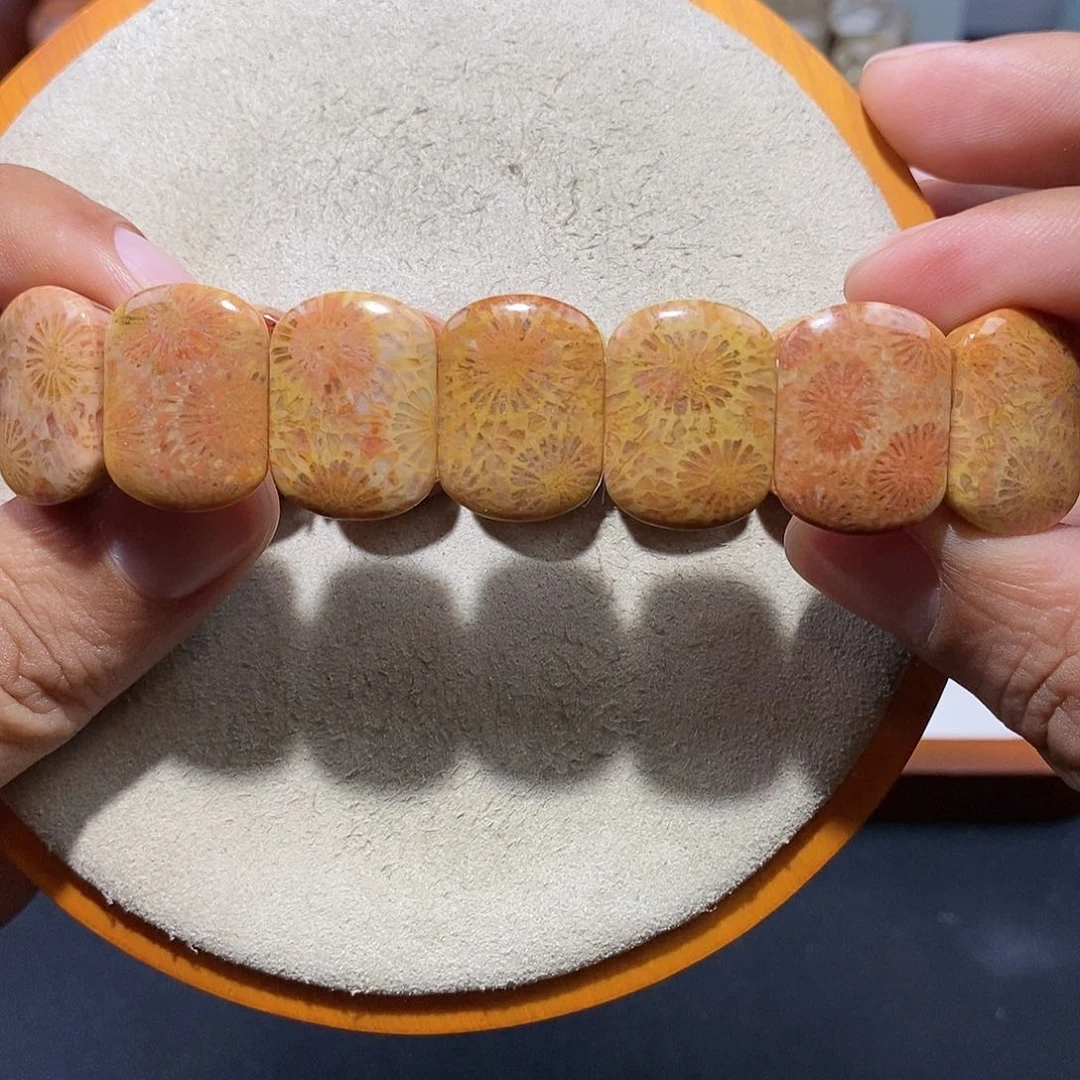 硅化珊瑚（珊瑚玉）手串未镶嵌向日葵大花40