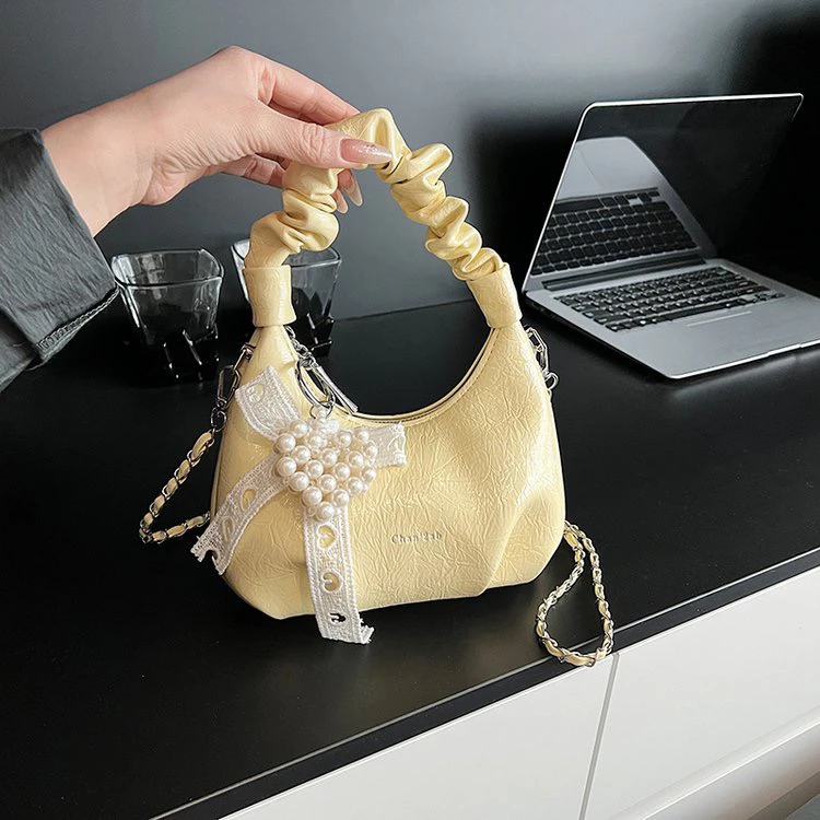 高级质感小包包女夏天百搭2025新款时尚链条斜挎包褶皱手提饺子包