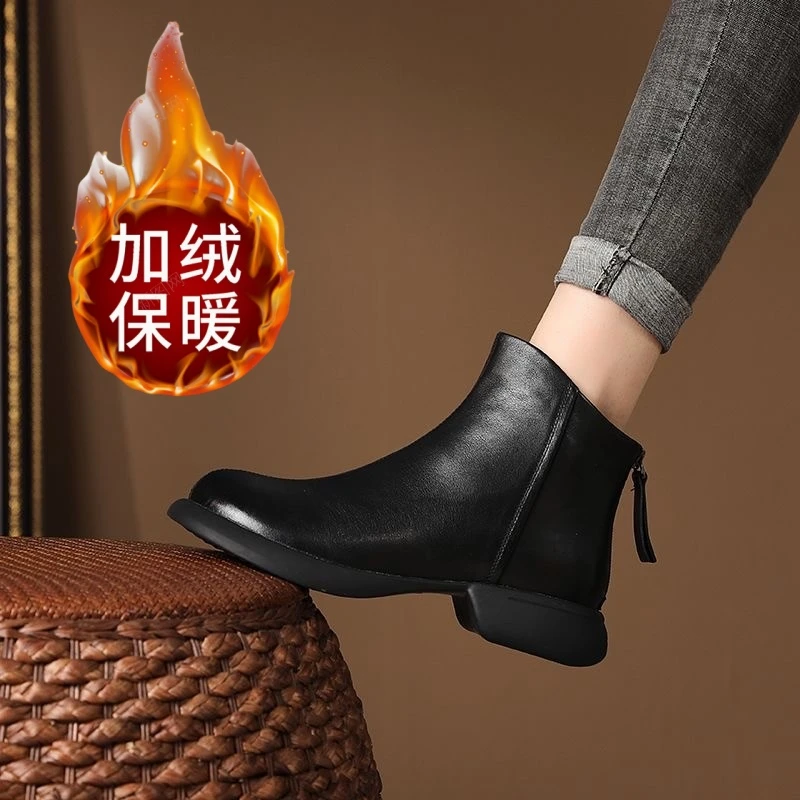 真皮马丁靴女2024秋冬新款复古洋气后拉链软底休闲平底短靴现货