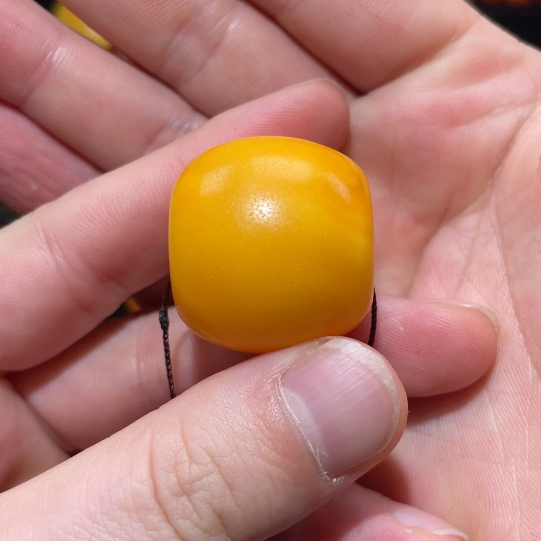 【闪购商品】琥珀裸石未镶嵌墩子