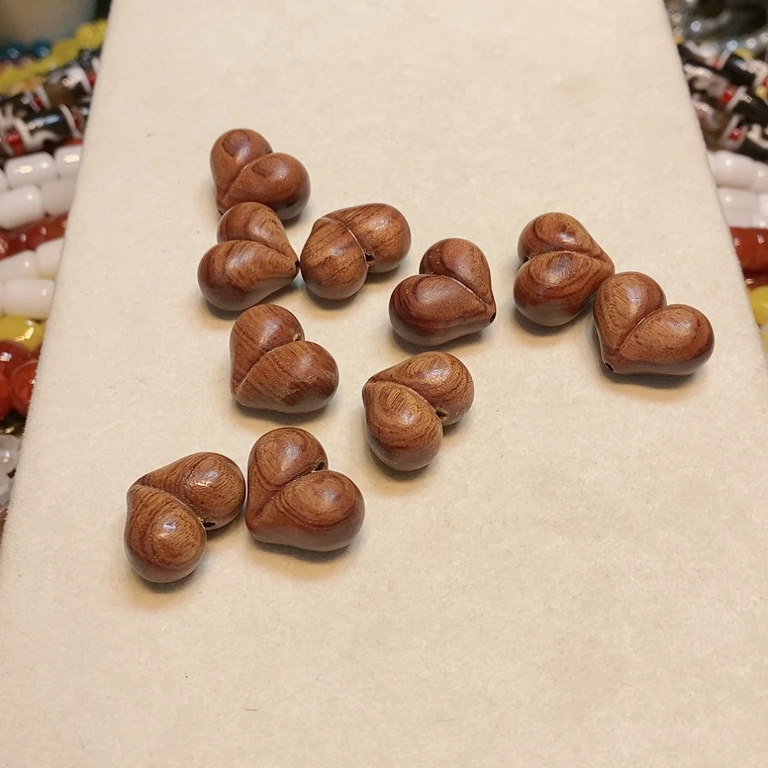 玛瑙/玉髓散珠木珠屁桃23mm到手2颗