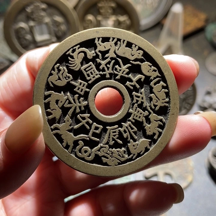 烟***灯铜现代工艺品仿制品